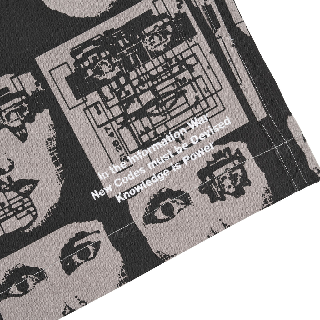 INFORMATION WAR SHORTS GREY